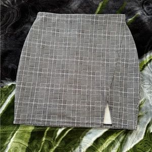 white and Black Plaid Mini Skirt